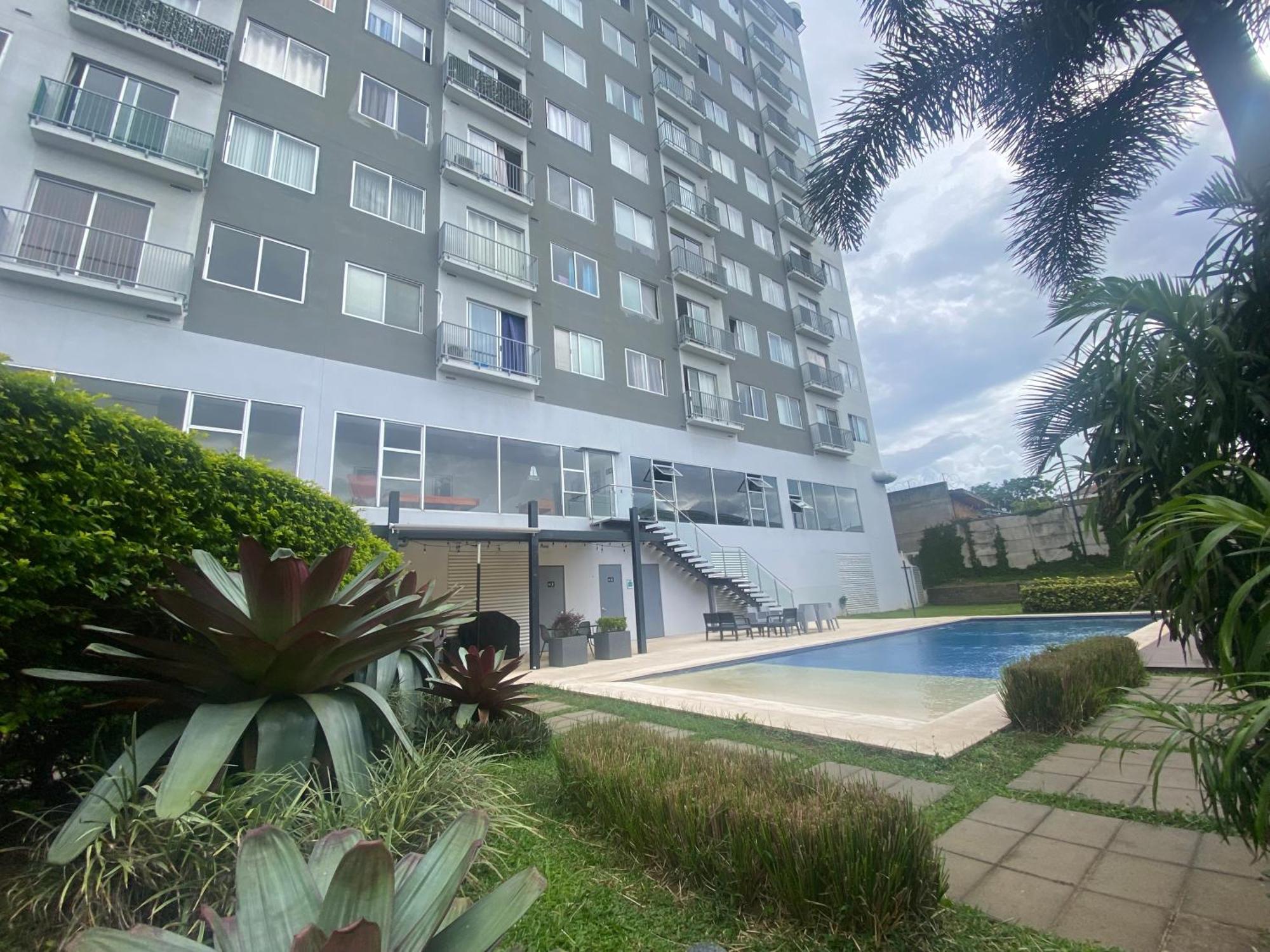 Amplio Apartamento De 3 Habitaciones Heredia Exterior photo